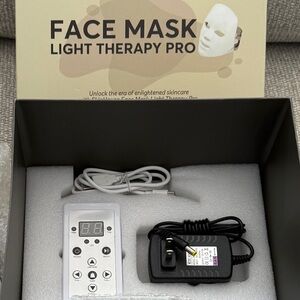 Skin haven NIB Face Mask Light Therapy Pro